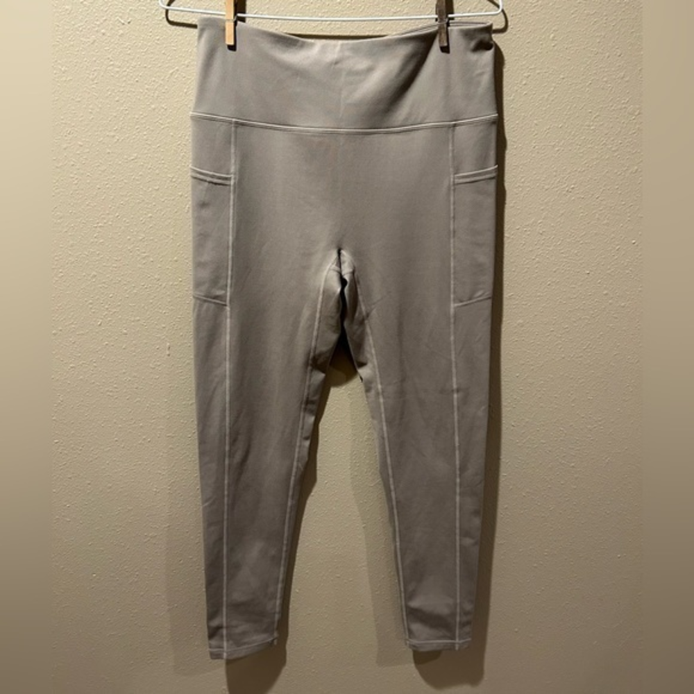 NWOT mono b leggings‎